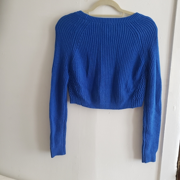 Express cropped sweater. - Picture 2 of 3